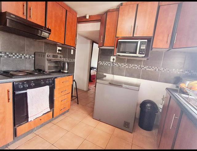 2 BEDROOM HOUSE FOR SALE IN MEREWENT